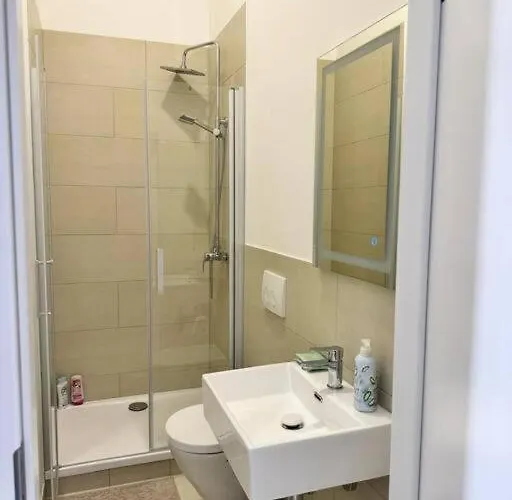 Apagado Quarto em Acomodações Particulares *